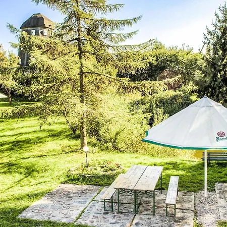 3 Bedroom Nice Home In Sterlawki Male Holiday home *